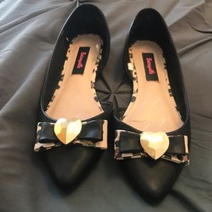 Betsey Johnson Betseyville point toe d’orsay flat